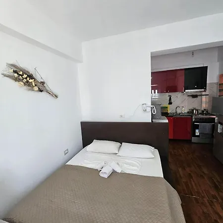 Apartment Panoramic View Qeparo